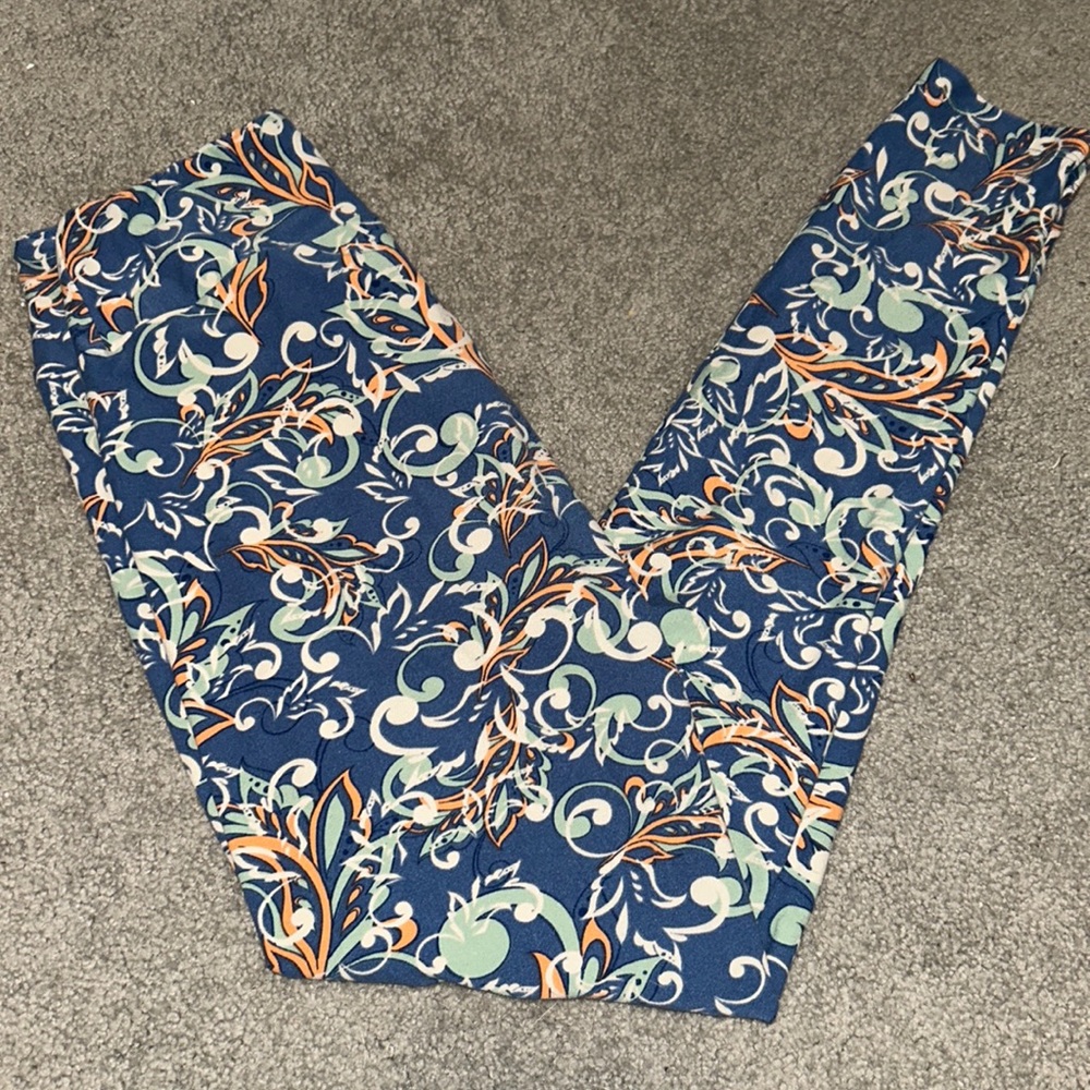LuLaRoe buttery soft leggings